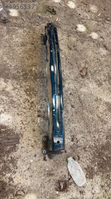 SKODA OCTAVİA  ARKA TAMPON DEMİRİ