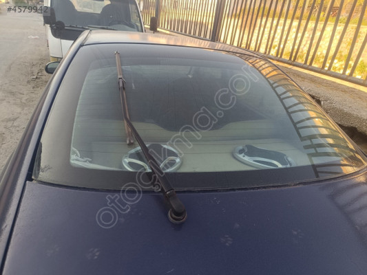 Kia shuma arka cam