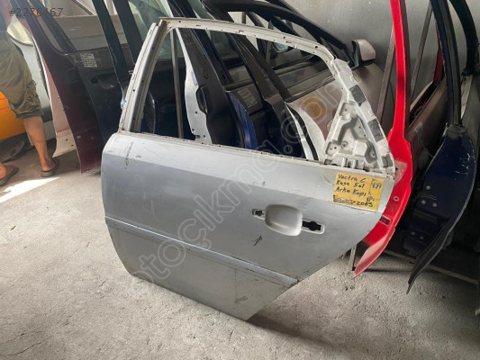 OPEL VECTRA C SOL ARKA KAPI ORJİNAL ÇIKMA 2003-2008 MODEL