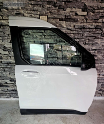 2025 Ford transit couirer sağ ön kapı dolu