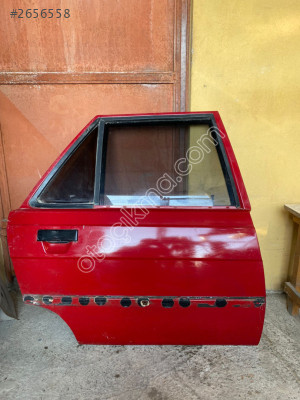 RENAULT 9 BROADWAY SAĞ ARKA KAPI DOLU