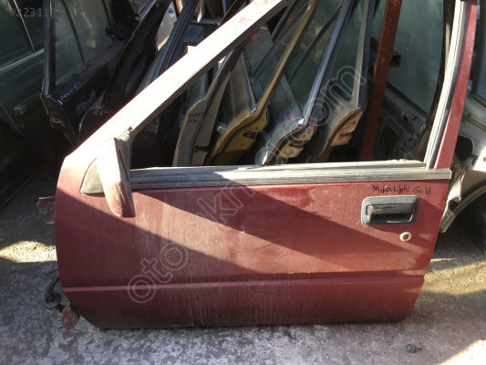 Mitsubishi Colt 1986 Sol Ön Kapı Döşemesi