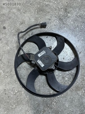 BMW E90 DİZEL FAN MOTORU