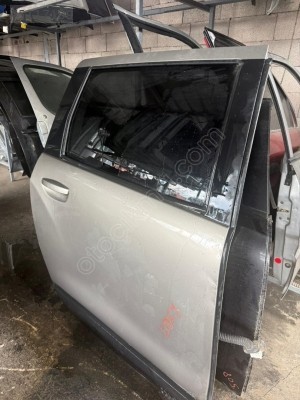 DACİA LODGY SAĞ ARKA KAPI