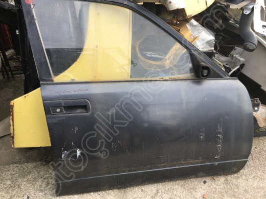 Daihatsu Applause Sağ Ön Kapı