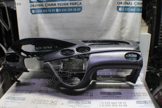 ÇIKMA FORD FOCUS 1 GÖĞÜS