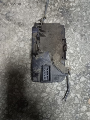 Peugeot 306 sağ ön kapı kilidi