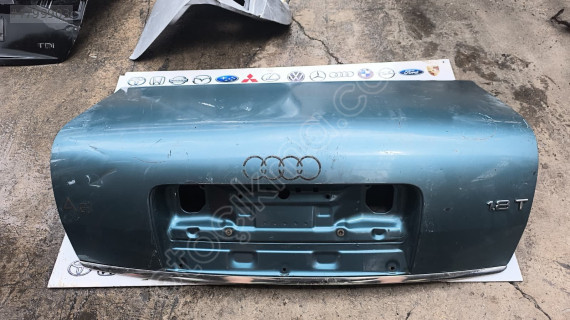 AUDİ A6 BAGAJ KAPAĞI