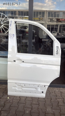 Mercedes Sprinter 2018 26 sağ ön kapı