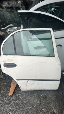 TOYOTA COROLLA A101 SAĞ ARKA KAPI KONUKOTO