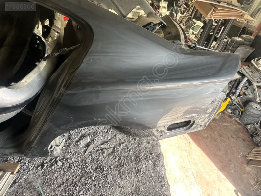 PASSAT B8 SOL ARKA ÇAMURLUK