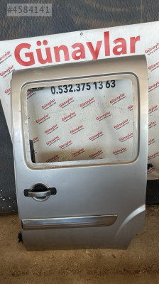 FİAT DOBLO SAĞ ARKA KAPI