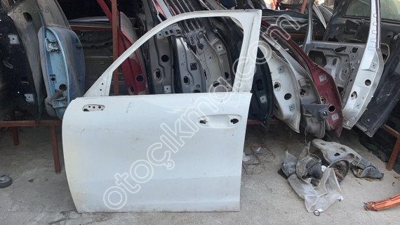 Citroen c4 Picasso sol kapı beyaz orijinal