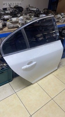 VOLVO S60 1.6 HDI SAĞ ARKA KAPI