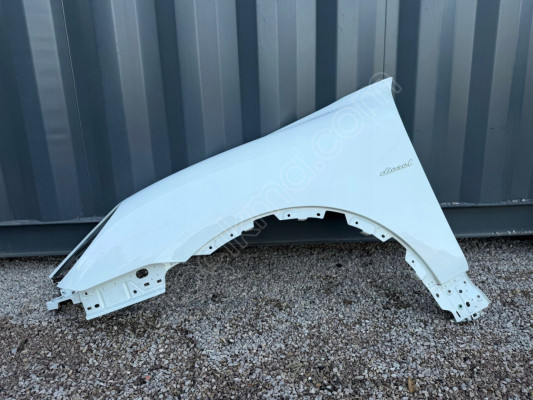 PORSCHE CAYENNE SOL ÇAMURLUK 7P5821167 2011/2016