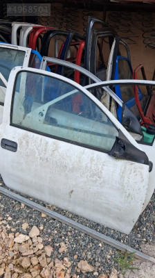 OPEL CORSA B SAĞ ÖN KAPI TEK KAPI.OTO ERKAN ÜNYE