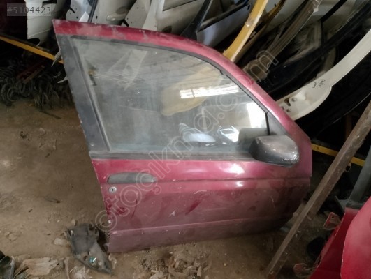 Alfa Romeo sağ ön kapı