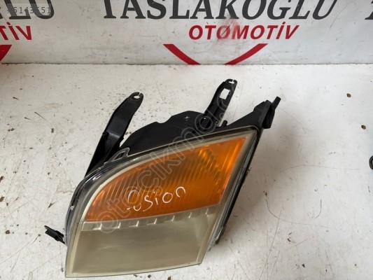 FORD FUSİON SOL FAR