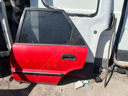 Toyota corolla ae92 sol arka kapı