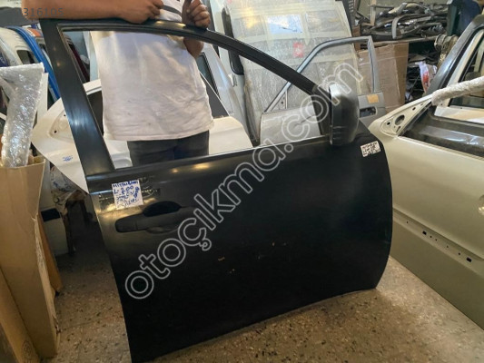 MİTSUBİSHİ L200 SAĞ ÖN KAPI DÖŞEMESİ 2008-2015 MODEL