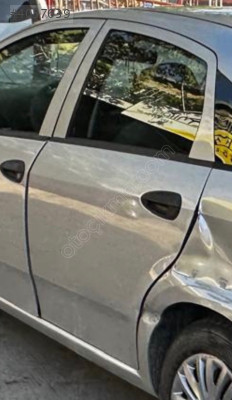 Fiat Linea sol arka kapı