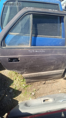 Mazda 929 sağ arka kapı