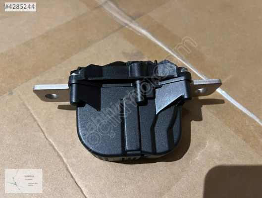 TESLA MODEL Y PYROFUSE SİGORTA 1064689