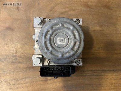 RENAULT MEGANE 4 ABS BEYNI 476606884R