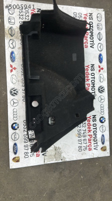 Cupra formentor bagaj döşemesi sol taraf