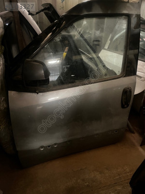 FIAT DOBLO SOL ÖN KAPI