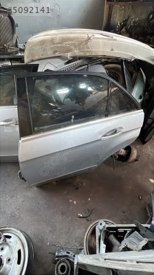 MERCEDES E SERİSİ W212 SOL ARKA KAPI