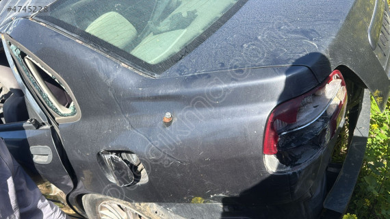 VOLVO S 40 SOL ARKA ÇAMURLUK