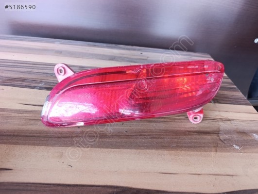 KİA RİO ARKA TAMPON REFLEKTÖRU