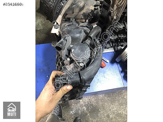 BMW E90 N46 Emme Manifoldu Çıkma Orjinal