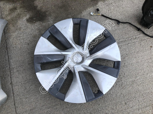 TESLA MODEL Y JANT KAPAĞI 1044235-00-C