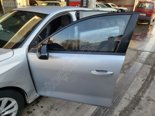 2023 Opel ASTRA SOL ÖN KAPI