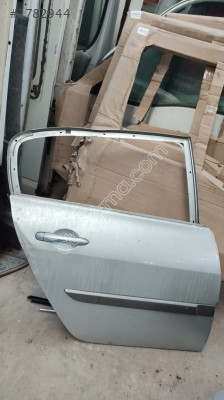 Megane 2 sağ arka kapı
