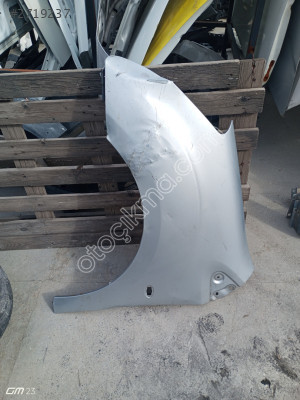 Citroen Berlingo sol ön çamurluk