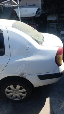 Renault Clio sol arka camurluk