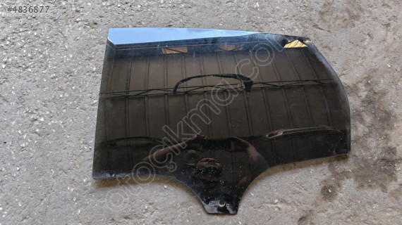 Ford Focus 3 Hb Sol Arka Kapı Camı