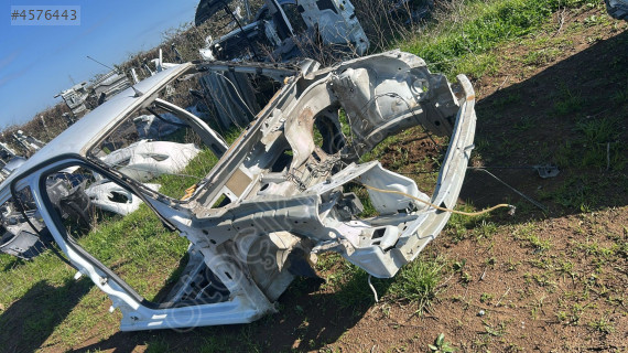 Renault Symbol sağ yan marşpiyel