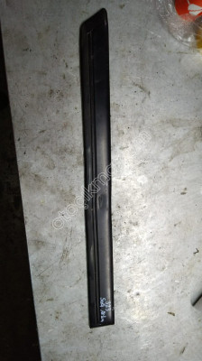 Mazda 323 Sağ Arka Kapı Çıtası çıkma