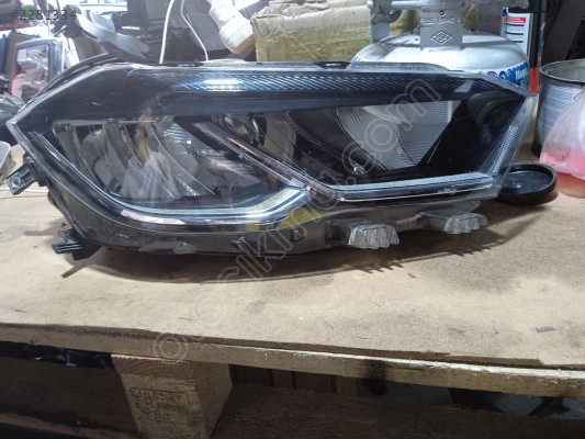 volkswagen polo sağ ön far