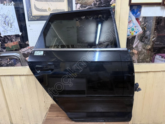 AUDİ A3 SAĞ ARKA KAPI CAMI 2004-2010 MODEL