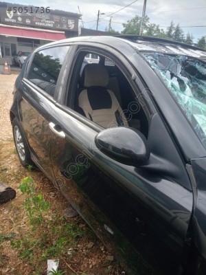 Alfa Romeo 147 Sağ Ön Kapı