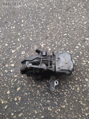 Renault trafic 3 gaz kelebeği