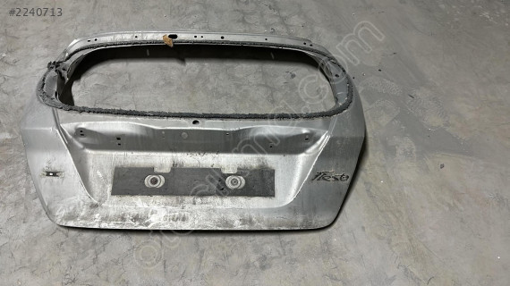 2011-2016 FORD FİESTA BAGAJ KAPUTU