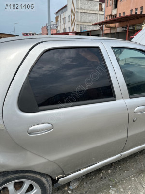 Fiat Palio sağ arka kapı