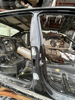 BMW E65 7 Serisi ORTA DİREK MARŞPİYEL