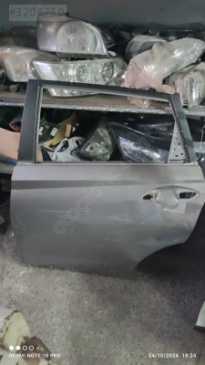 HYUNDAİ BAYON SOL ARKA KAPI ÇIKMA ORJİNAL PARÇA